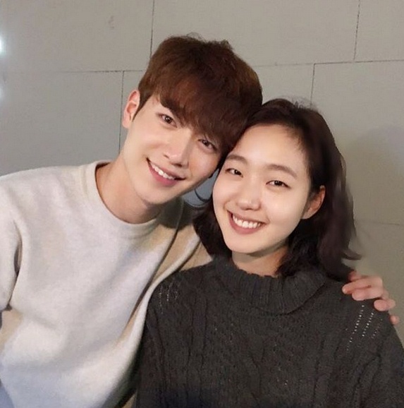 치인트 서강준 김고은, 완벽 케미 인증샷..."백설커플"