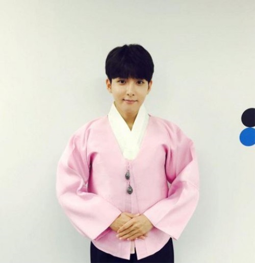 려욱, 한복 입은 사진 보니 ‘사랑스러워’ 여심 강탈