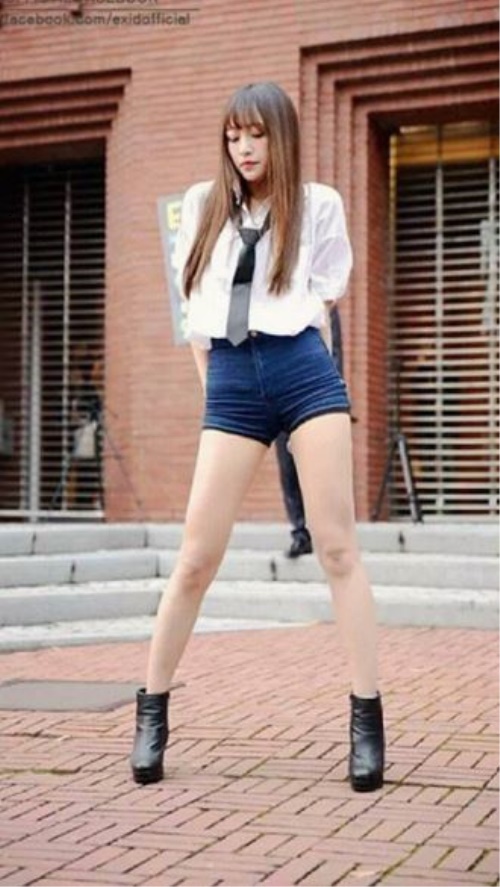 3대 천왕 하니, 매끈 각선미 라인 ‘사진 보니’ 남심 샤르르