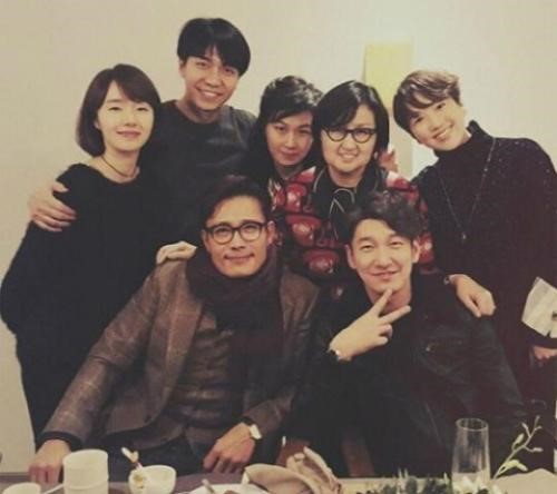 이승기 군입대, 송별회 사진 보니..이병헌 조승우 엄청나네