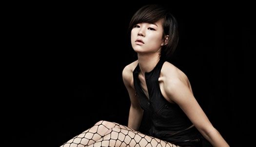 한예리, 망사 스타킹 차림 섹시미 과시 '헉'