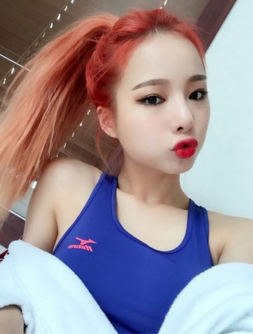 솔지 "뽑뽀 츕 수고했어 오늘도"...깜찍하네