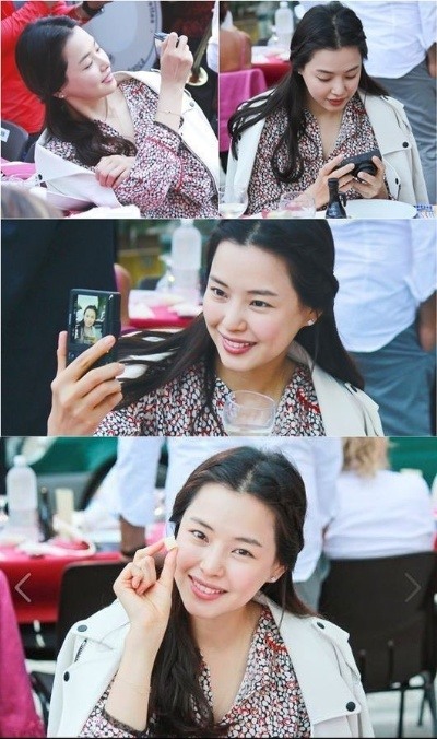겟잇뷰티 이하늬, 가슴라인 훤히 드러낸 꽃무늬 원피스 입고…투명피부 과시