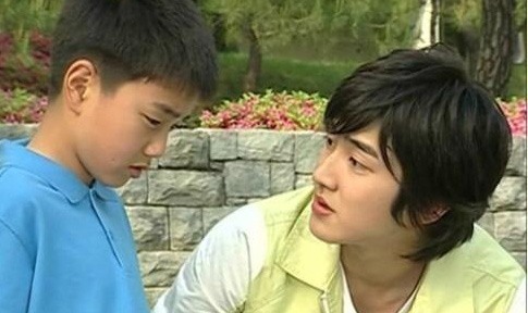 유승호 오하영 광팬, ‘10년 전 고개 푹 숙이고 최시원한테 혼나는 모습 포착?’
