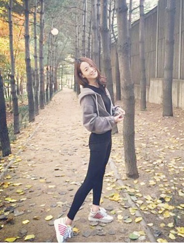부탁해요 엄마 손여은, 쭉 뻗은 고속도로 각선미 인증샷 '그저 감탄만'