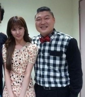 쿡가대표 강호동, ‘미모의 걸그룹 女 옆에 서니…원근법 같은 건 무시?’