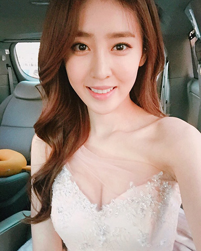 이슬비, 2016 가온차트 K-POP 어워드 시상자로 자리 빛내
