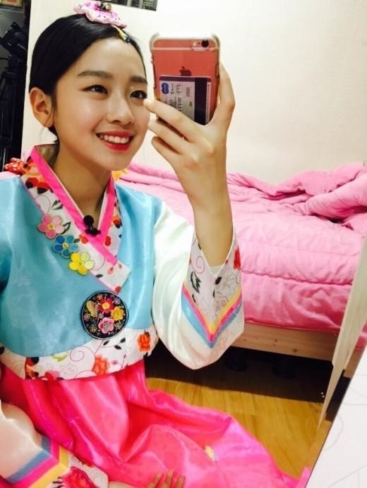 해피투게더 이수민, 색동 저고리 입고 족두리 한 채..큐티한 오색미소