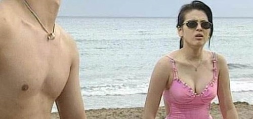 첫방 태양의 후예 출연 송혜교, 풍만 볼륨감 ‘섹시美’ 아찔 몸매