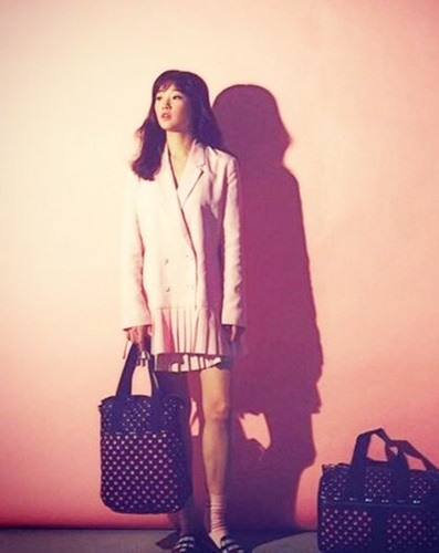 설행 박소담, 종이보다 얇은 각선미...'부러질 듯'