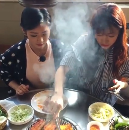 에이핑크 보미-남주, 유쾌발랄 먹방 화제…‘식신로드2’ 페이스북 실시간 LIVE 67만 뷰 돌파