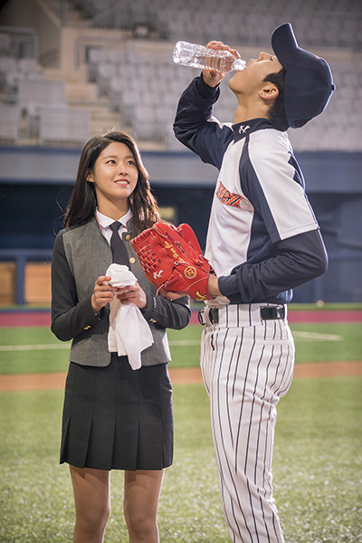 AOA 설현, 달콤한 눈빛으로 남심 저격 ’설렘 가득’