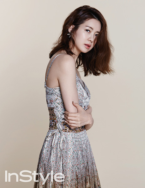 이요원, 봄향기 가득 화보 공개…아름다운 봄의 여신