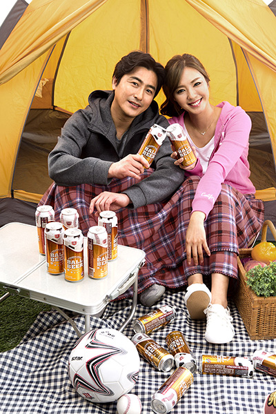 정인영, 안정환 해설위원과 함께 스포츠 맥주 광고 모델 발탁