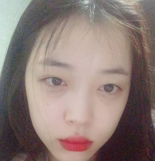 설리, 백옥 피부 ‘남심 저격’