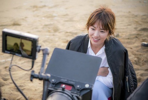 송혜교, 모니터링하는 모습보니? '예쁜이'