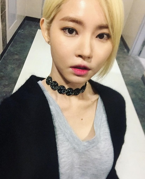 황승언, 명품 쇄골 드러낸 채 섹시미 발산