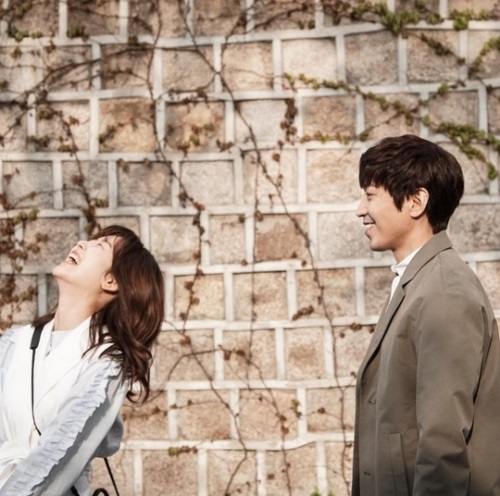 '또 오해영' 서현진 향한 에릭의 달달한 눈빛 "꿀 떨어지겠네"