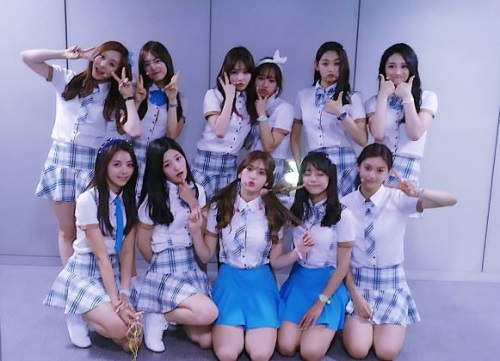 아이오아이, 아빠 미소 발사 ‘이정도 일줄’