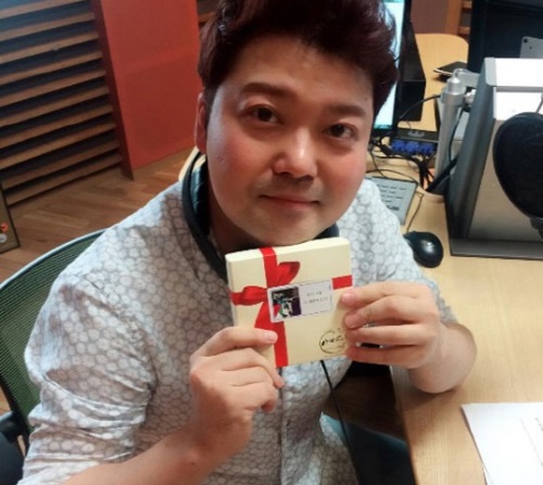 굿모닝FM 전현무, "죄송하다" 거듭 사과하며 눈물...'뭉클'