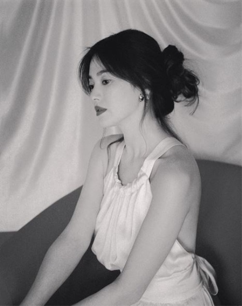 송혜교, 숨 멎을 듯 한 그녀의 자태’ 천사의 미소