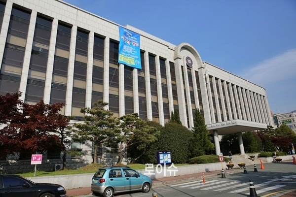 창원지법, 호프집 영업방해ㆍ자해소동 50대 실형...집행유예 취소