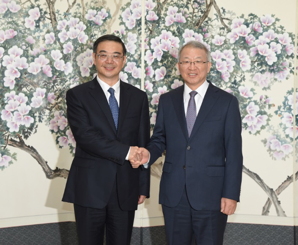 저우창(周强) 최고인민법원장과 양승태 대법원장(우) / 사진제공=대법원