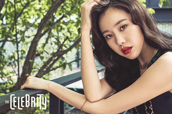 김예원, 고혹적인 패션 화보 공개…여인의 향기 물씬