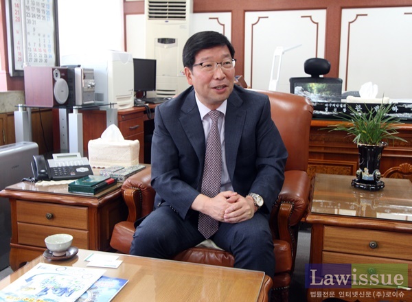 황병하 대구지법원장 “판사가 변호사 않고 정년 가야 국민 신뢰”