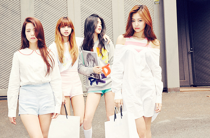 블랙핑크, '붐바야' 뮤직비디오 유튜브 3000만뷰 돌파…거침없는 인기 행진