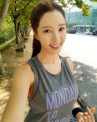 '역도요정 김복주' 레이양, 첫 촬영 인증샷 공개…리듬체조 코치 변신