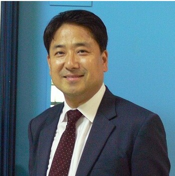 (사)한국청렴운동본부 본부장, 연세대학교 연구교수(정치학박사)공공기관, 기업, 학교 등 청탁금지법 특강 강사