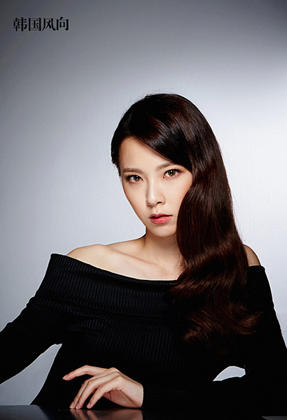 나인뮤지스 혜미, 고혹적인 뷰티 화보 공개…가을의 여신으로 변신