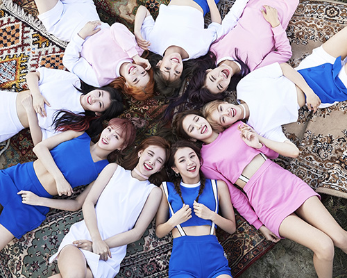 트와이스 ‘우아하게’, 한국 가수 데뷔곡 최초 유튜브 1억뷰 돌파 대기록