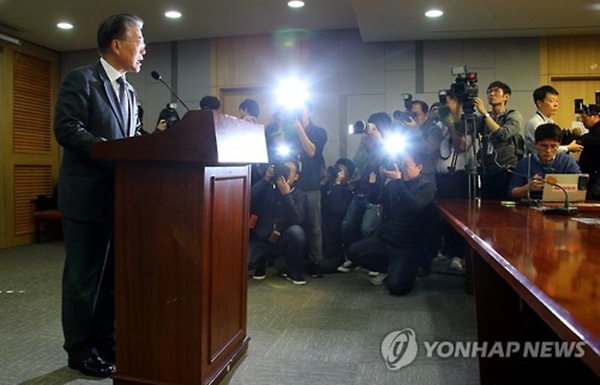 문재인 더불어민주당 전 대표 기자회견 / 사진 = 연합뉴스