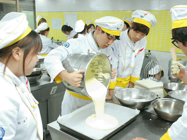한국호텔관광실용전문학교 호텔제과제빵학과 과정, 실무형 인재 양성주목