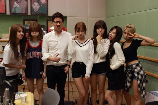 조우종, "심쿵돌 출연!"...AOA와 코믹 인증샷 보니?