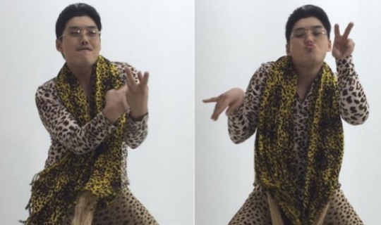 나혼자산다 권혁수, 화려한 호피무늬...파인애플 팬 패러디 '싱크 100%'