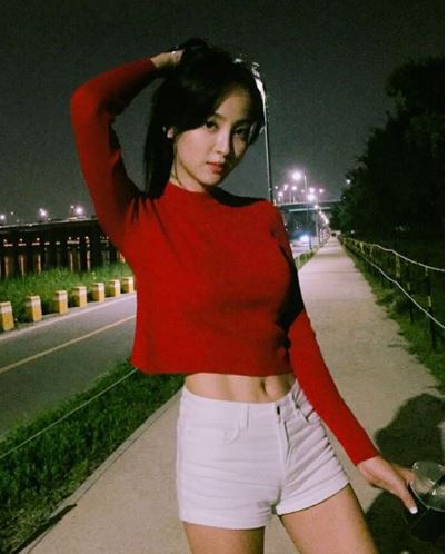 우결 공명, 정혜성 환상적 복근 봤을까…사진 보니 '그저 감탄만'