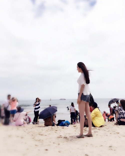 황우슬혜, '살 안 찌는 체질...해변가 핫팬츠 입은 모습보니'