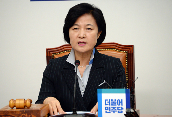 추미애 “박근혜 황제조사, 검찰 정무적 판단 말고 사법처리 결정”
