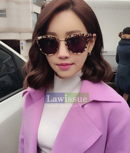 아버지가 이상해 이유리, 분홍색 코트+호피무늬 선글라스로 패션 완성? '그저 감탄만'