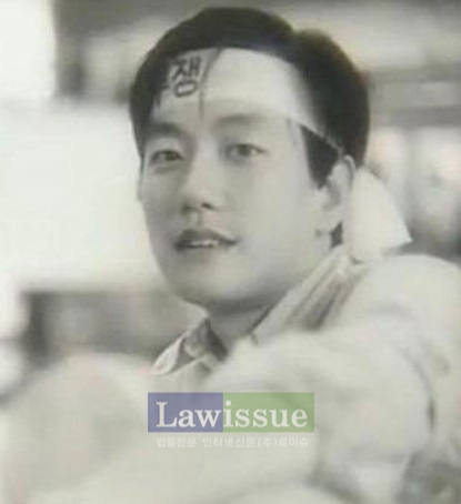 JTBC 뉴스룸 손석희 젊은 시절 모습 보니 '감탄 할 수 밖에 없을 정도'