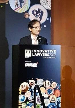 윤세리 율촌 대표변호사