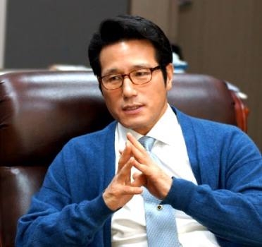 정병국 “‘반언론’ 홍준표, 외눈박이 행태…보수 궤멸시킬 것”