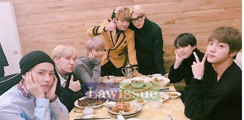 방탄소년단 컴백홈, '멤버들 중국집에서 훈내 풀풀...각자 포즈대잔치'