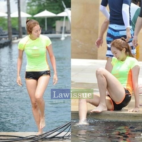 유이, 오렌지칼라 래쉬가드..블랙 핫팬츠...'인어자태 물씬'