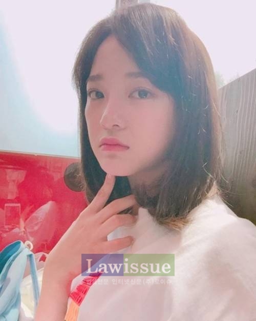 김세정, '보호본능 자극...사슴 같은 큰 눈망울'