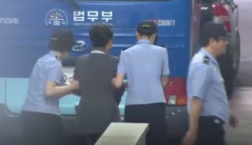 朴 초강수에도 안나와...이재용 재판, 고심하는 檢