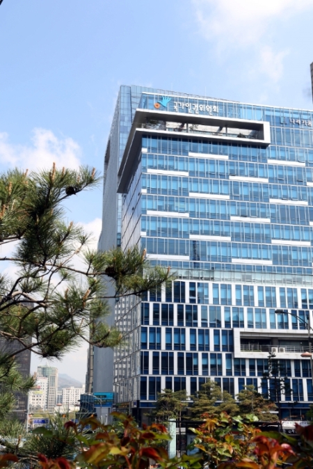 “퀴리부인 모르면 장애인 자격 없다”...인권위, 비하발언 교수에 인권교육 권고